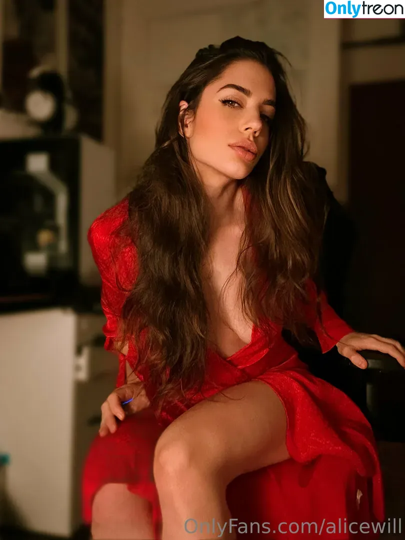 Alicewill голая photo #0330 (alicewill22)