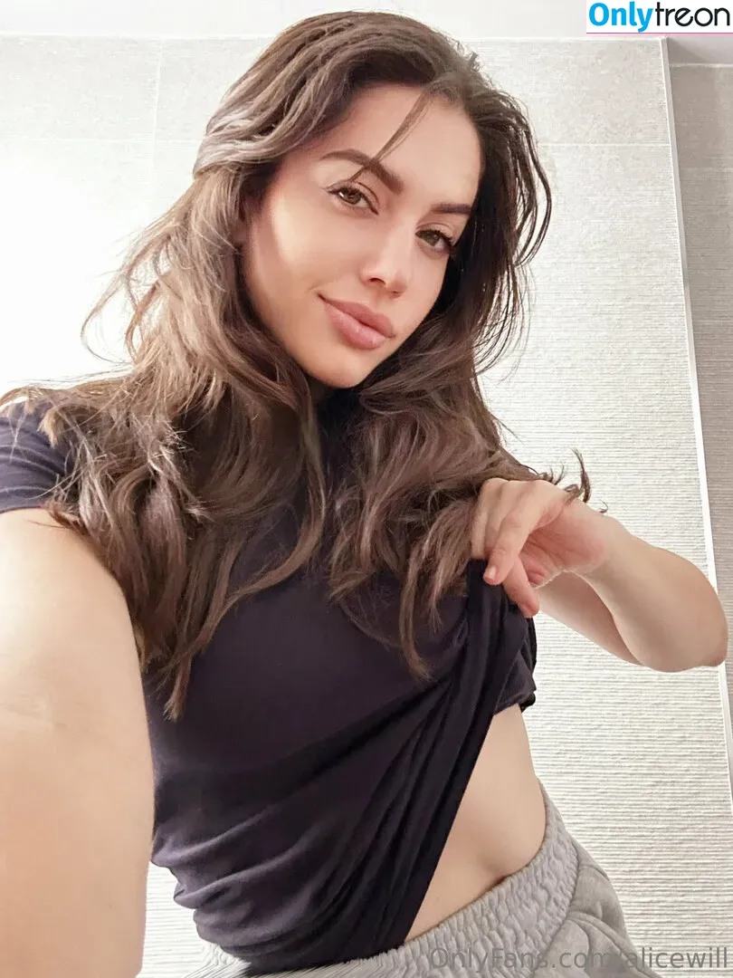 Alicewill голая photo #0418 (alicewill22)