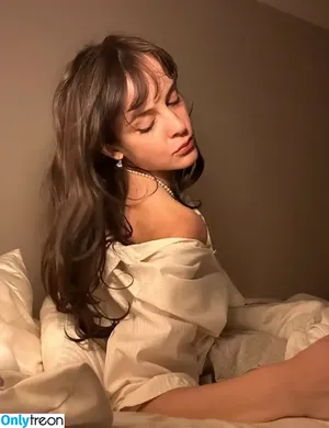 Aliceyourbarista / aliceeluvv3 nude photo #0011