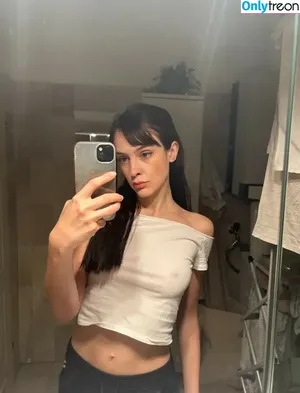 Aliceyourbarista / aliceeluvv3 nude photo #0048