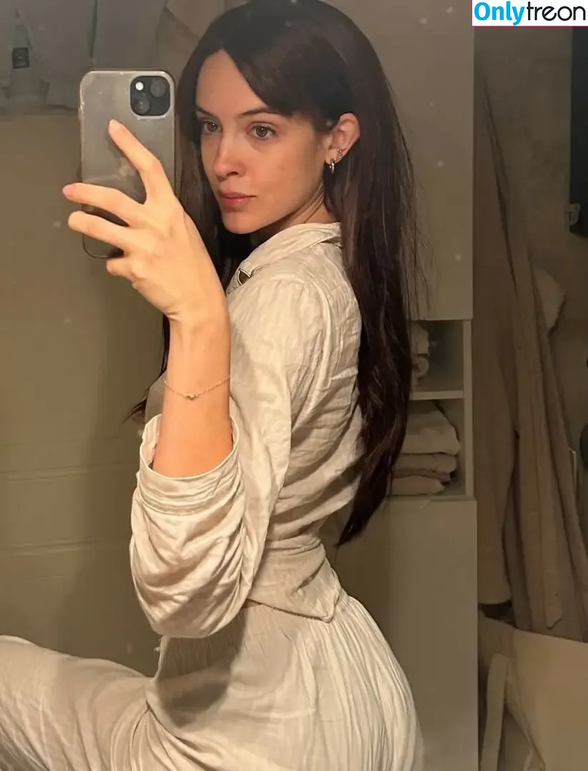 Aliceyourbarista nude photo #0044 (aliceeluvv3)