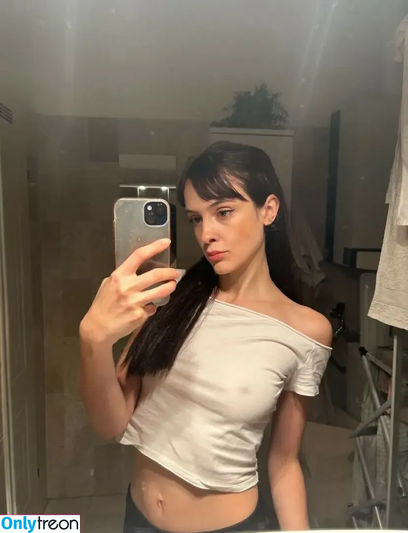 Aliceyourbarista nude photo #0049 (aliceeluvv3)