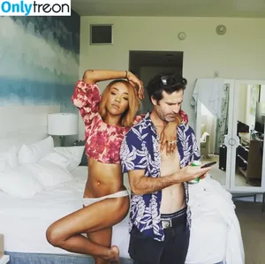 Alicia Fox / alicia__foxy / aliciafoxxy98 nude photo #0019