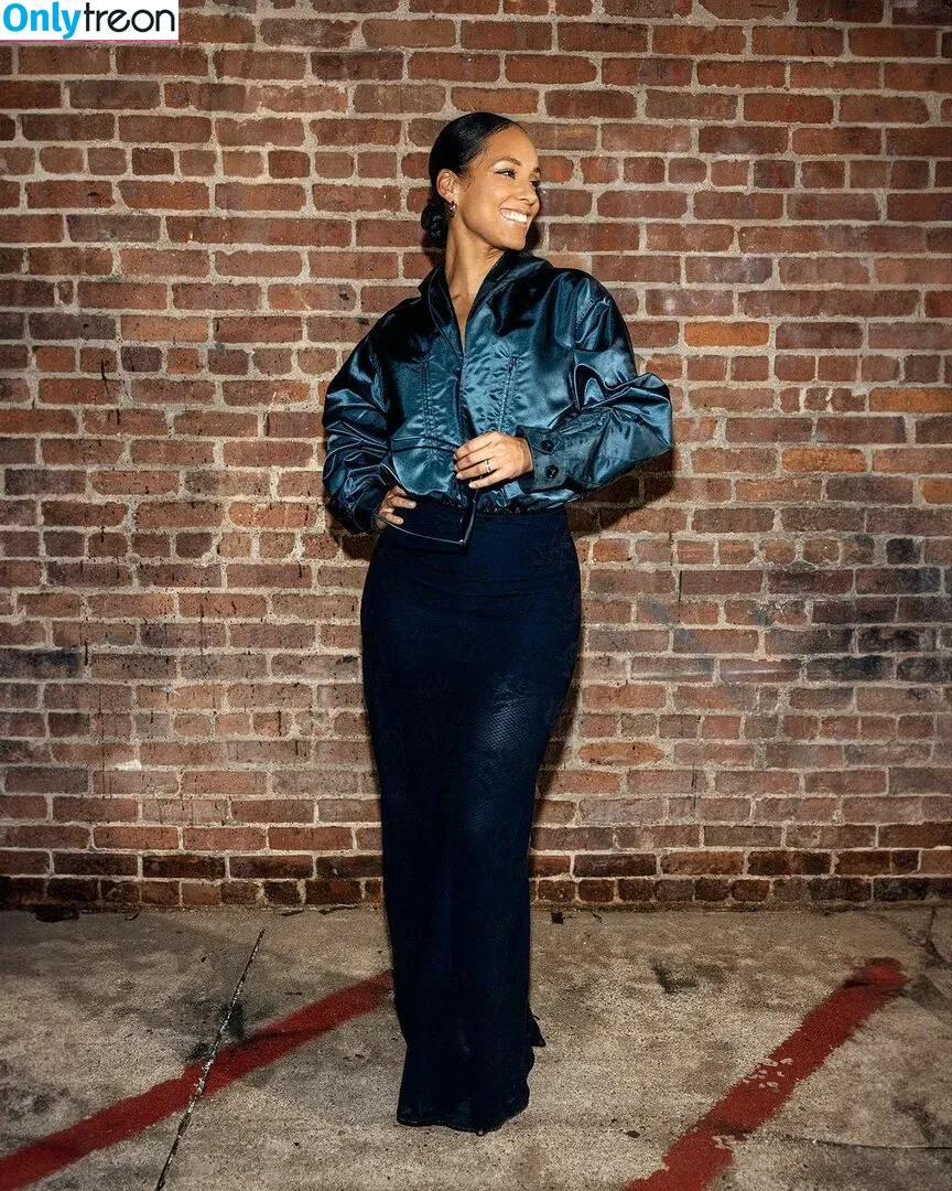 Alicia Keys голая photo #0116 (aliciakeys / ayxxxclusive)