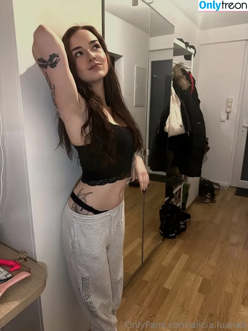 Alicia.luanaa nude photo #0030 (Alicia.luanaa)