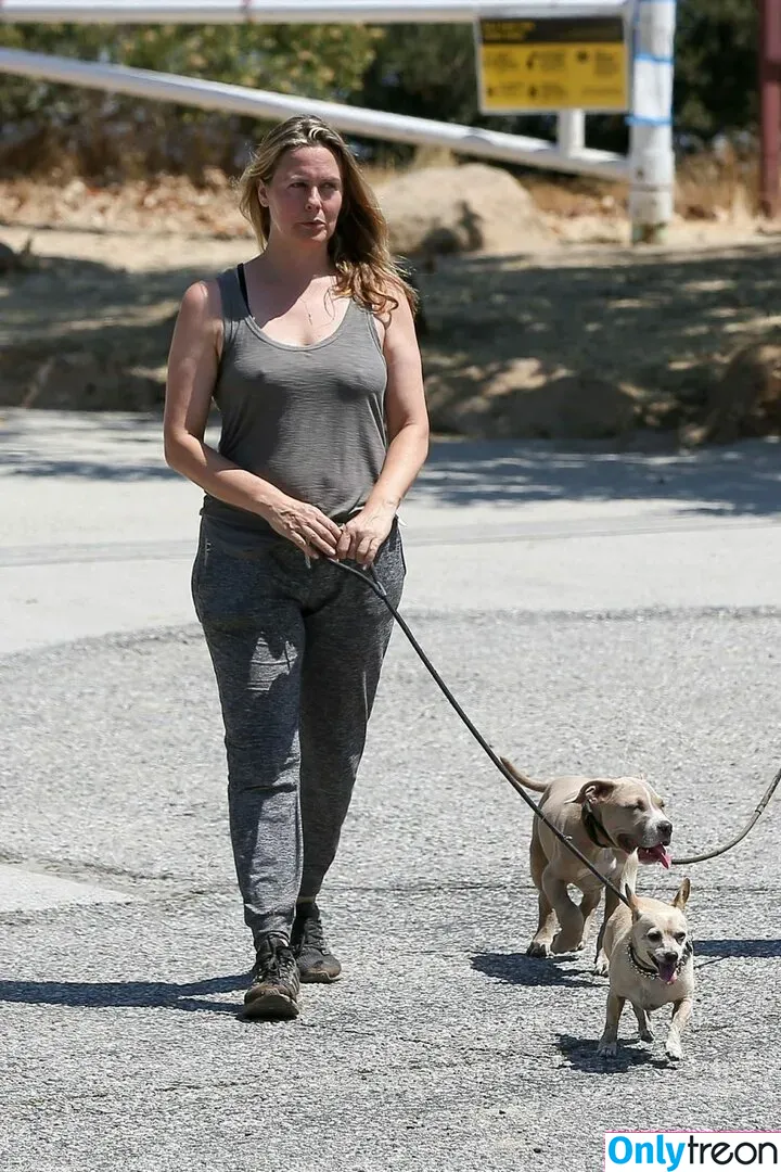 Alicia Silverstone nude photo #0042 (AliciaSilv / aliciasilverstone)