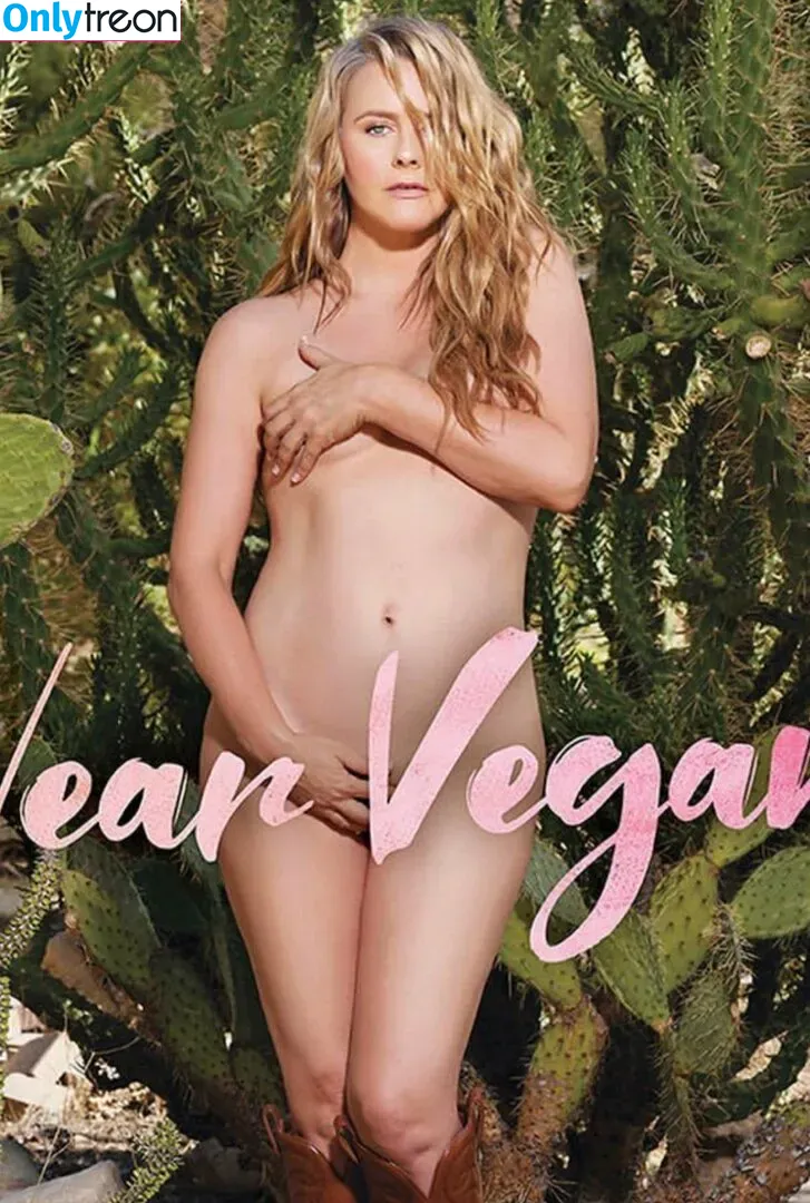 Alicia Silverstone nude photo #0049 (AliciaSilv / aliciasilverstone)