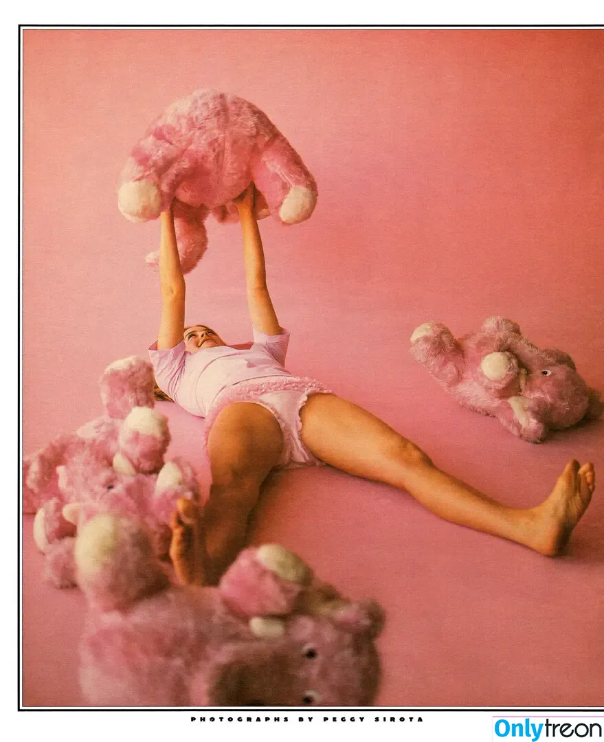 Alicia Silverstone голая photo #0235 (AliciaSilv / aliciasilverstone)