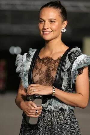 Alicia Vikander / aliciavikanderdaily фото голая #0025