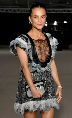 Alicia Vikander / aliciavikanderdaily фото голая #0026
