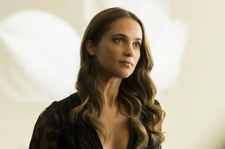 Alicia Vikander / aliciavikanderdaily фото голая #0042