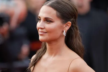 Alicia Vikander / aliciavikanderdaily фото голая #0088