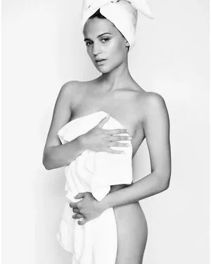 Alicia Vikander / aliciavikanderdaily фото голая #0155