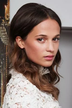 Alicia Vikander / aliciavikanderdaily фото голая #0260