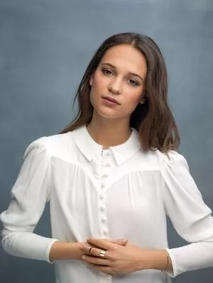 Alicia Vikander / aliciavikanderdaily фото голая #0273