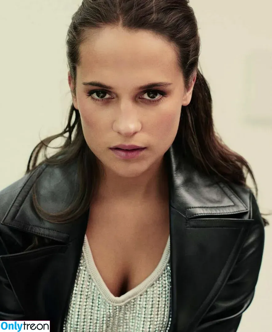 Alicia Vikander голая photo #0034 (aliciavikanderdaily)