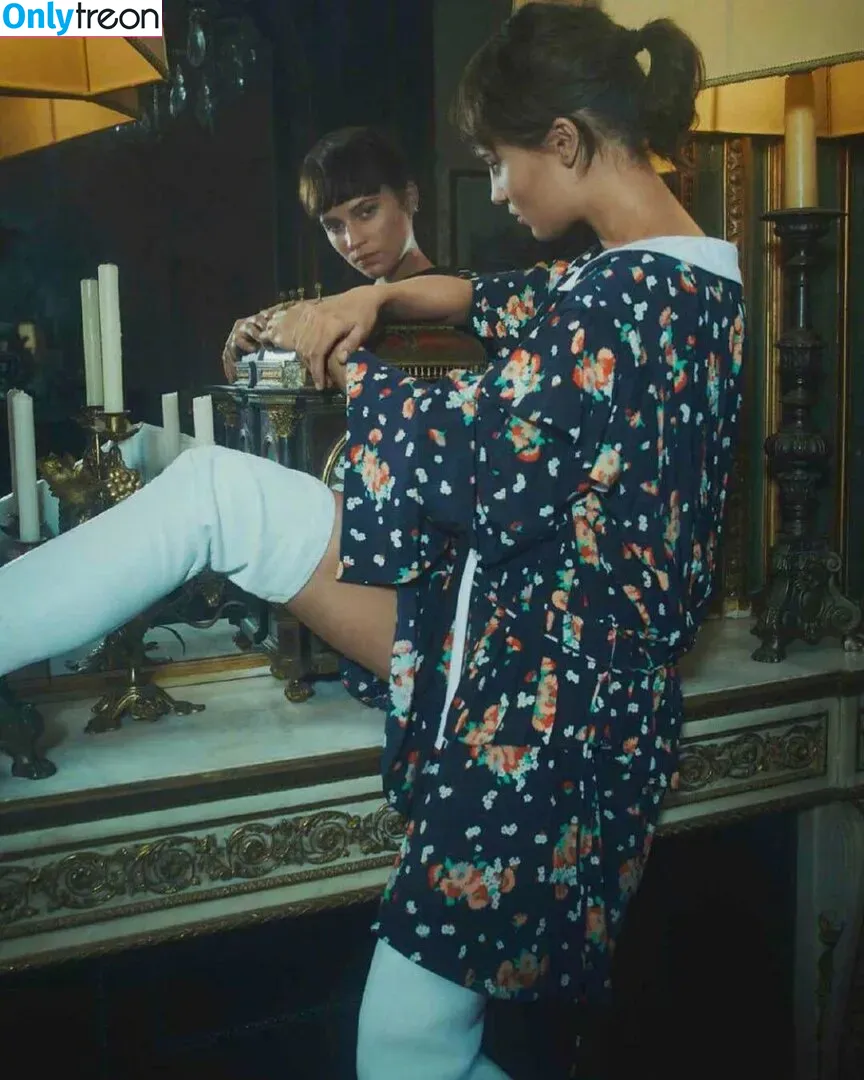 Alicia Vikander голая photo #0070 (aliciavikanderdaily)