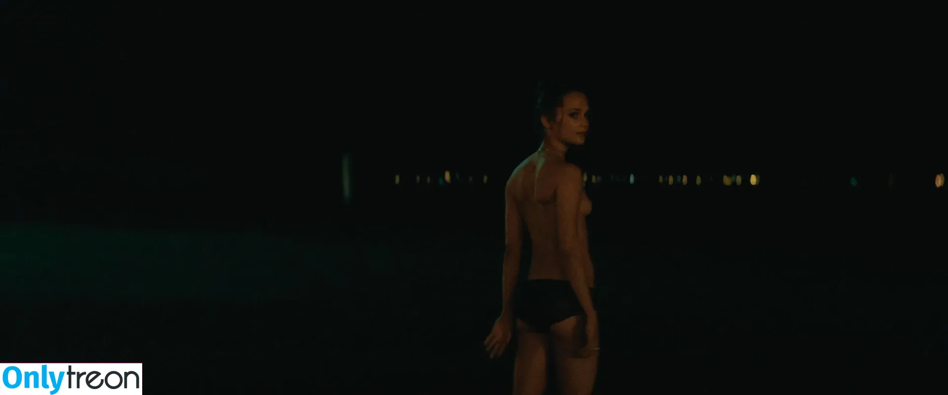 Alicia Vikander голая photo #0138 (aliciavikanderdaily)