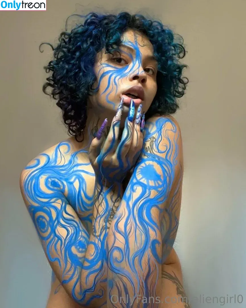 aliengirl0 nude photo #0061 (alien girl / talyeh_galvez)