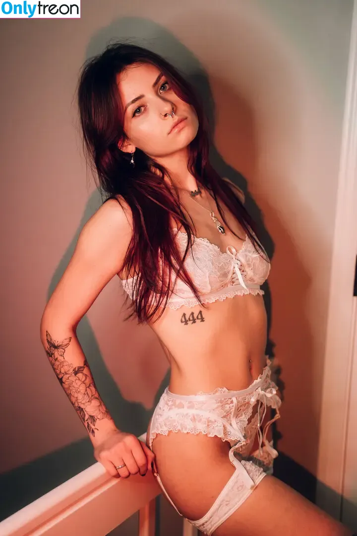 alignwithjuniper nude photo #0083 (junipershrub)
