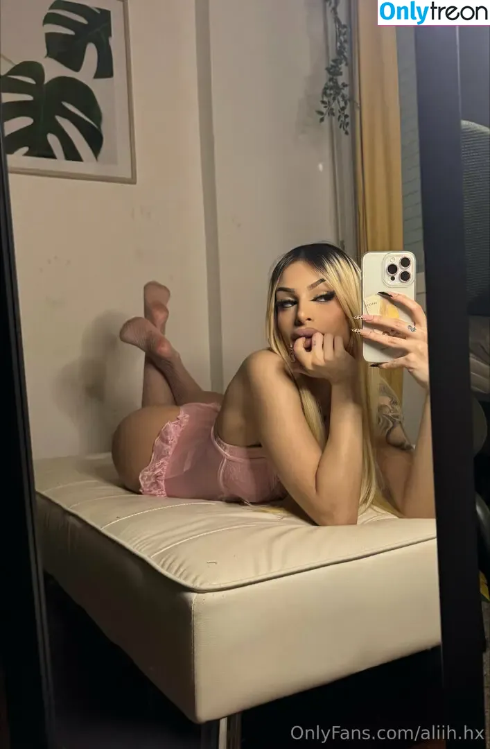 aliih.hx nude photo #0110 (aliih.hx00)