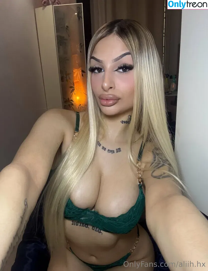aliih.hx nude photo #0125 (aliih.hx00)