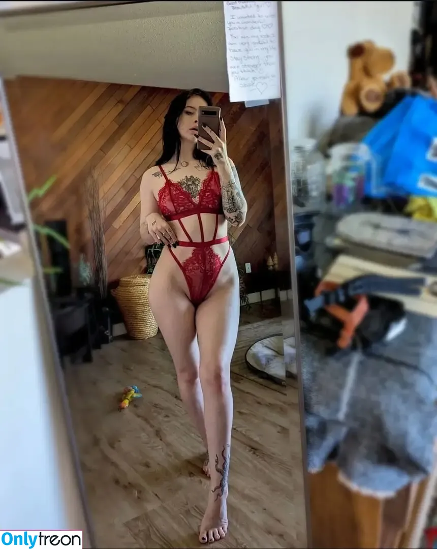 Alildore nude photo #0083 (Moredore / moredorensfw)