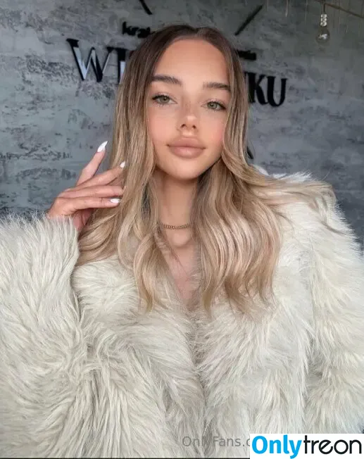 alina_honey голая photo #0181 (alinahoney_)