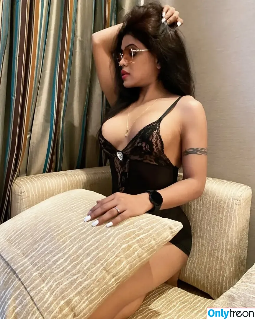 Alina Rai голая photo #0053 (alinarai_862_official / alinarai_official)