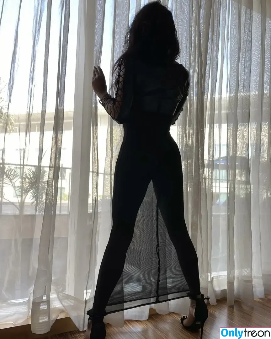 Alina Rai nude photo #0057 (alinarai_862_official / alinarai_official)
