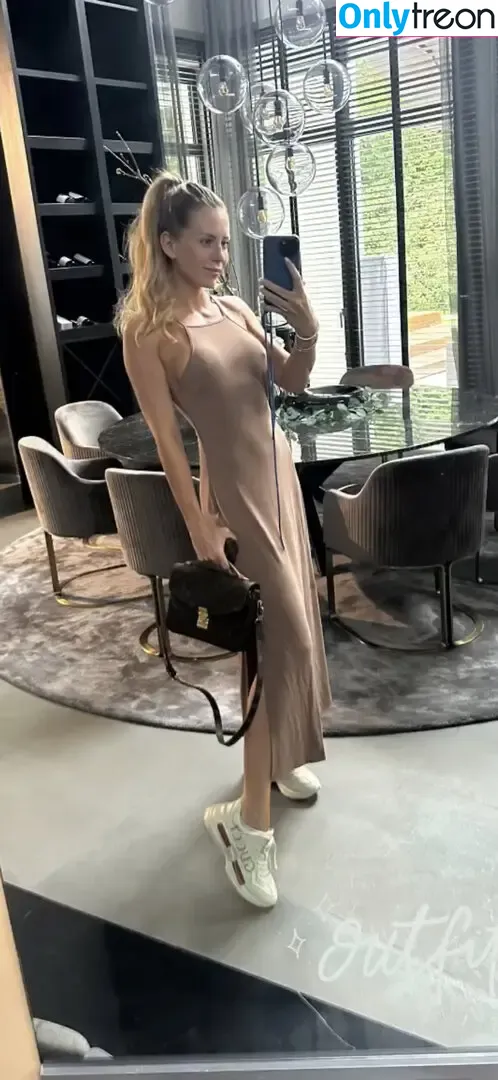 Alina Schulte im Hoff nude photo #0075 (alina_grozea)