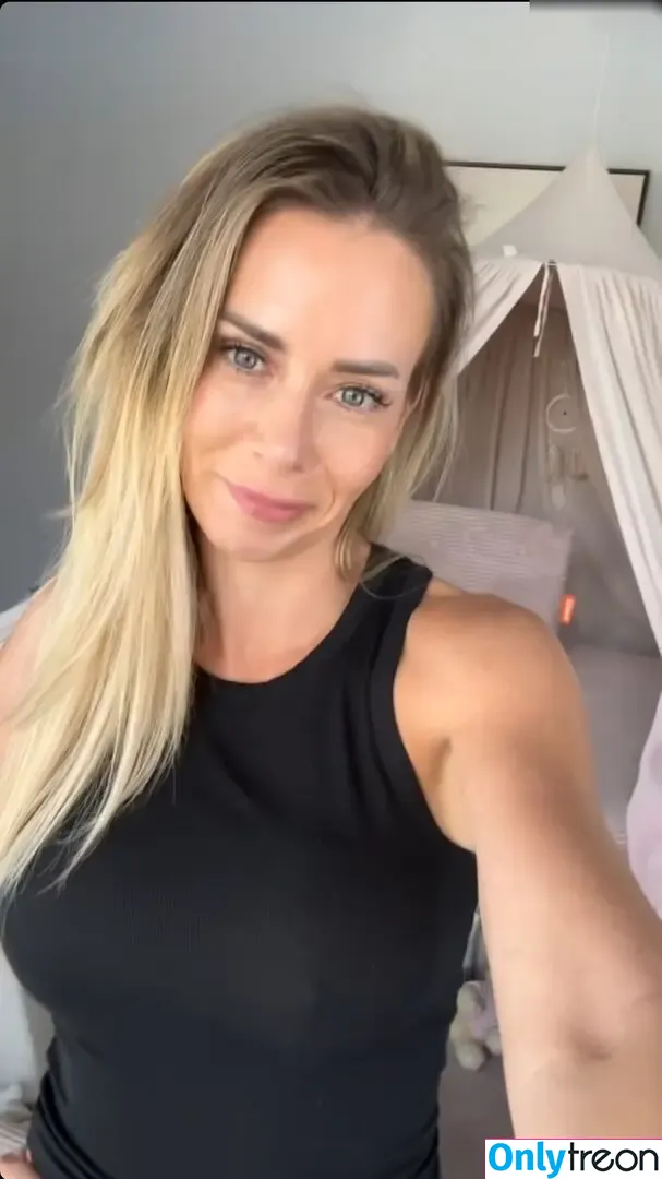Alina Schulte im Hoff nude photo #0201 (alina_grozea)
