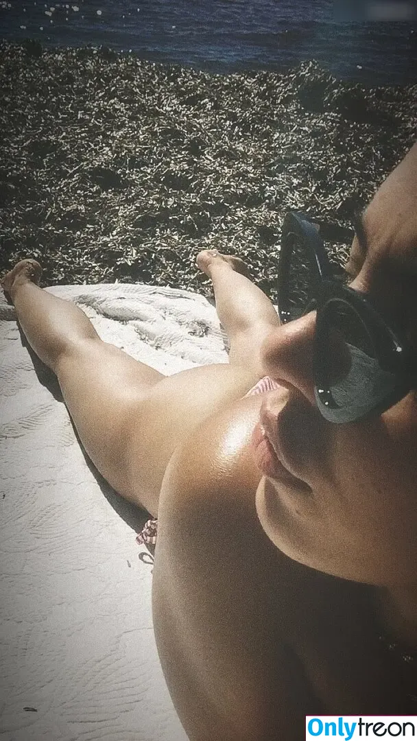 Alina Süggeler голая photo #0015 (alina_sueggeler)