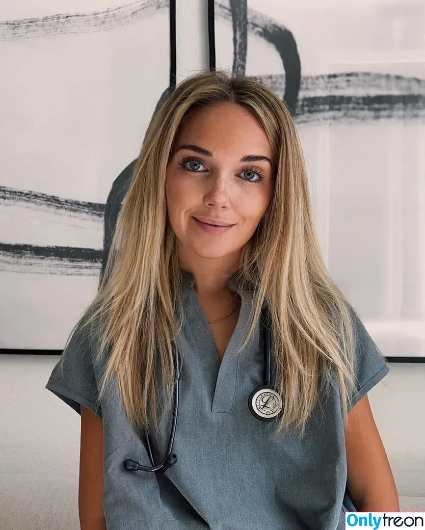 Alina Walbrun голая photo #0011 (docxalina)