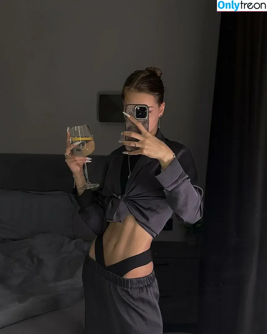 alina.zaozerskayaaa голая photo #0033 (alina.zaozerskayaaa)