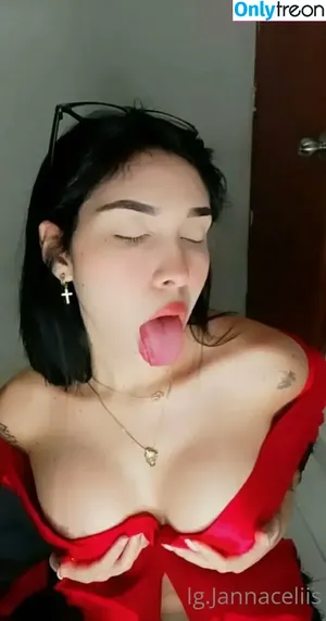 alinacollins / its.alinacollins nude photo #0036