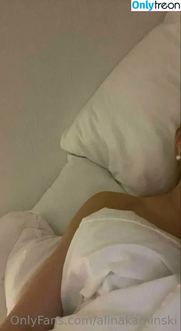 alinakaminski nude photo #0033 (alina._.kaminski)