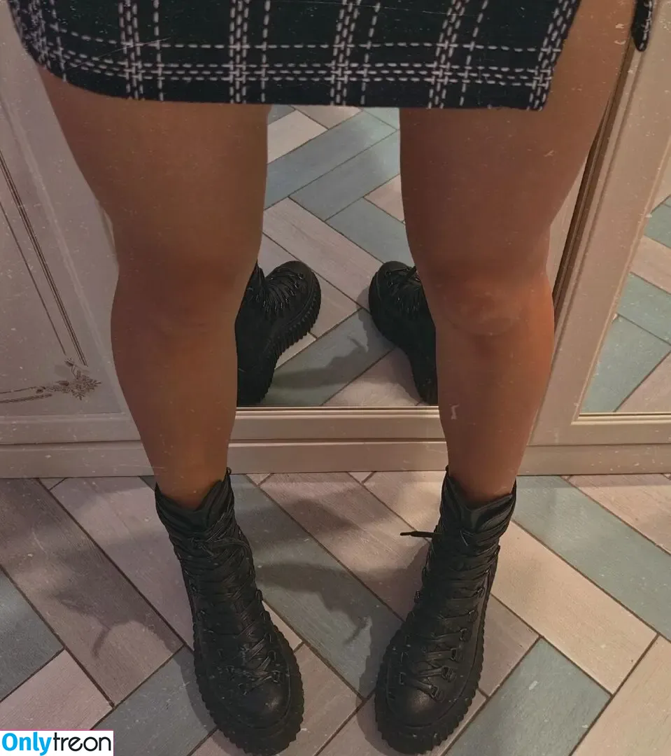 AlinaNaMeli nude photo #0088 (alinabaeee)