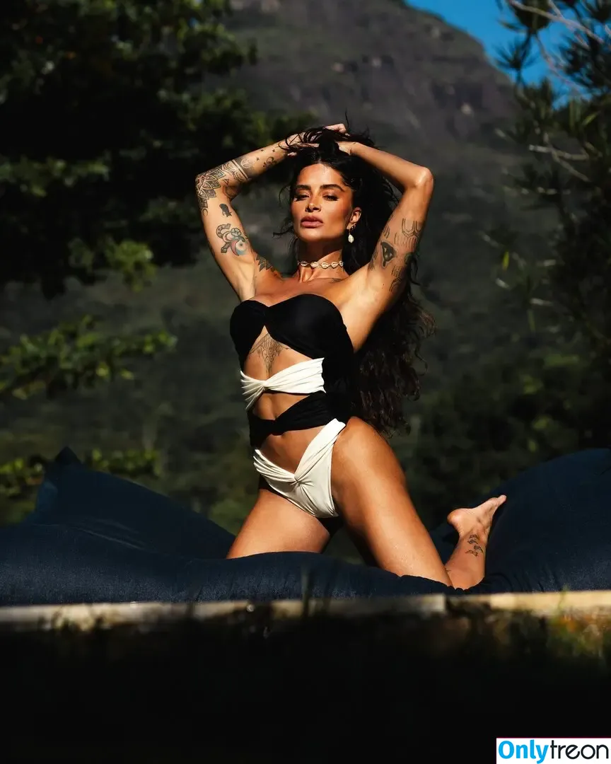 Aline Riscado nude photo #0203 (soualinecampos)