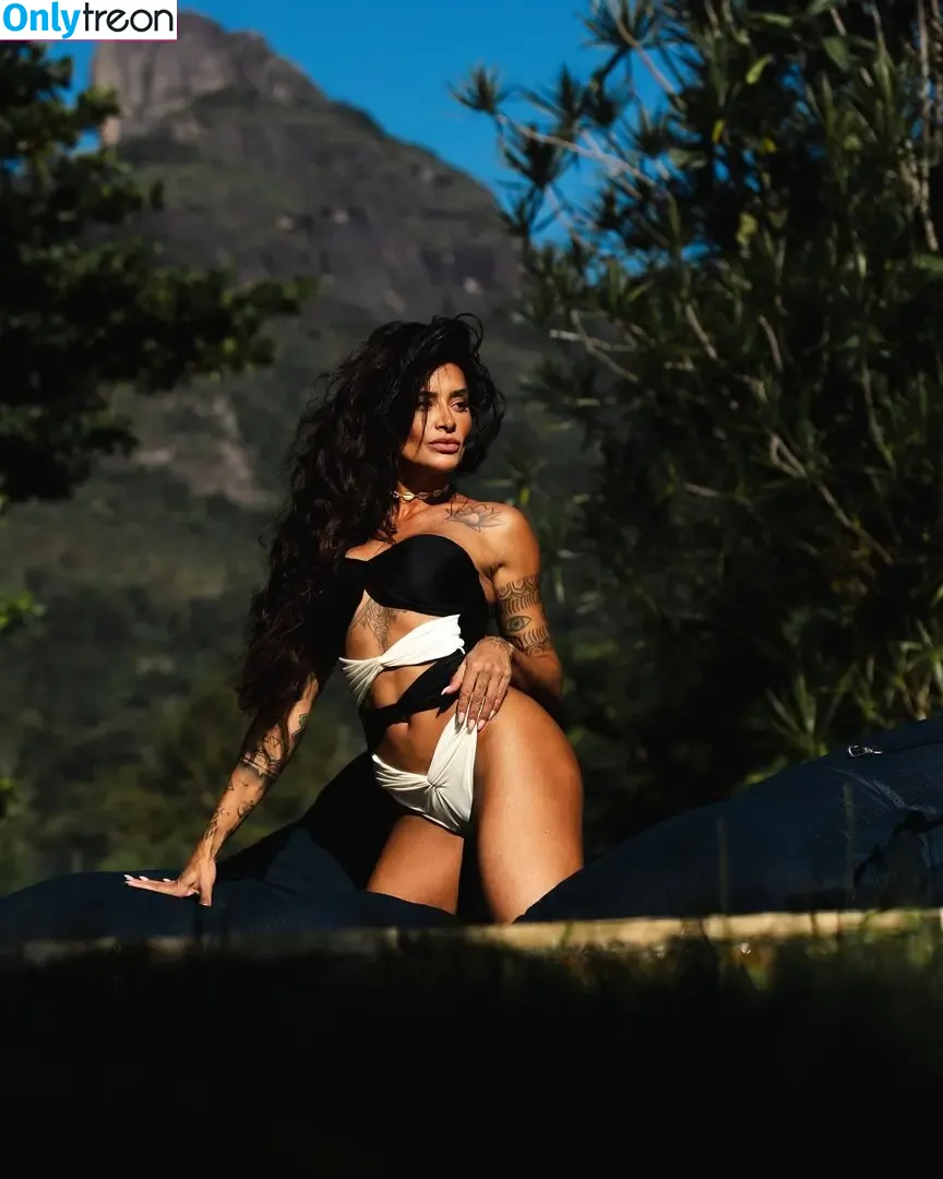 Aline Riscado nude photo #0204 (soualinecampos)