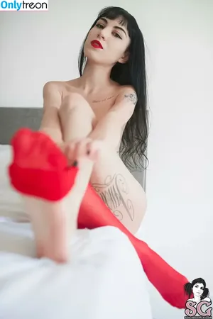 alineem / alineem_ nude photo #0147