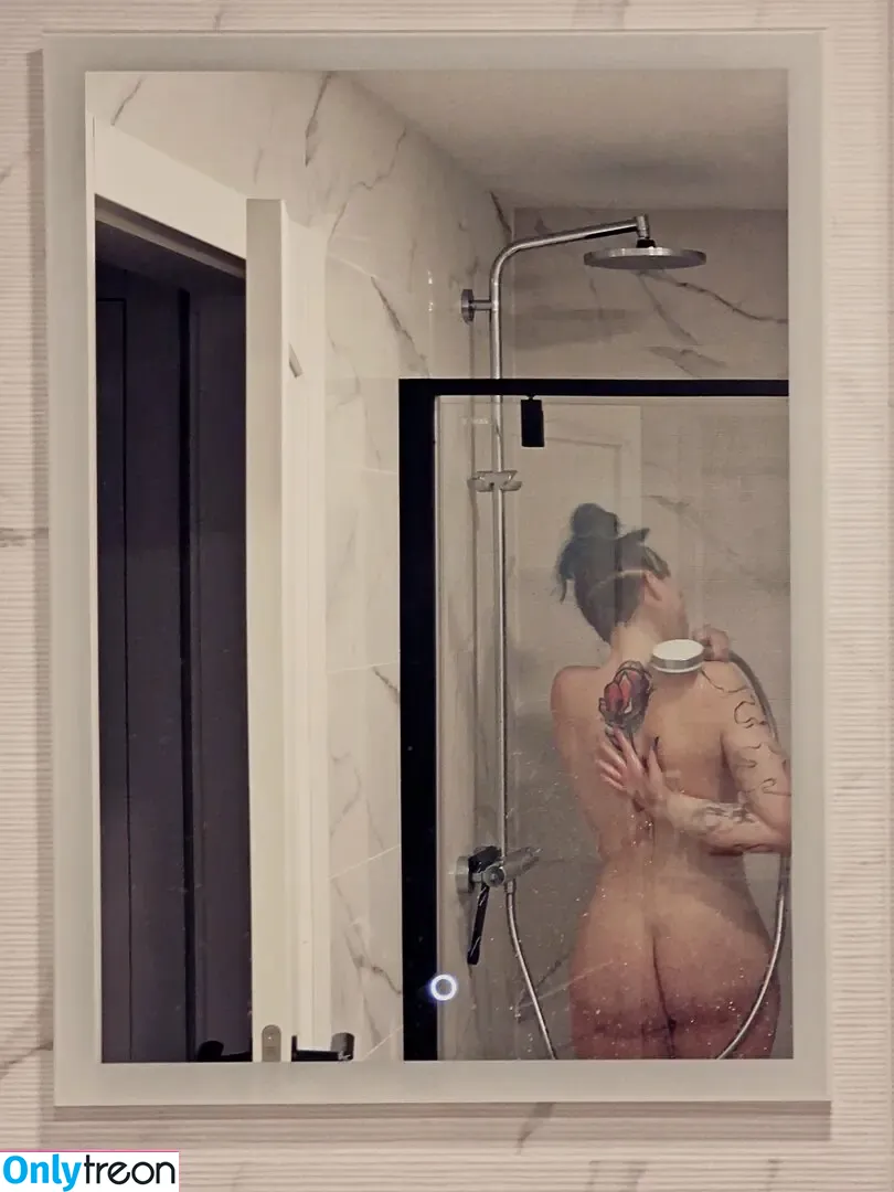 alinowskaya nude photo #0026 (alinowskaya)