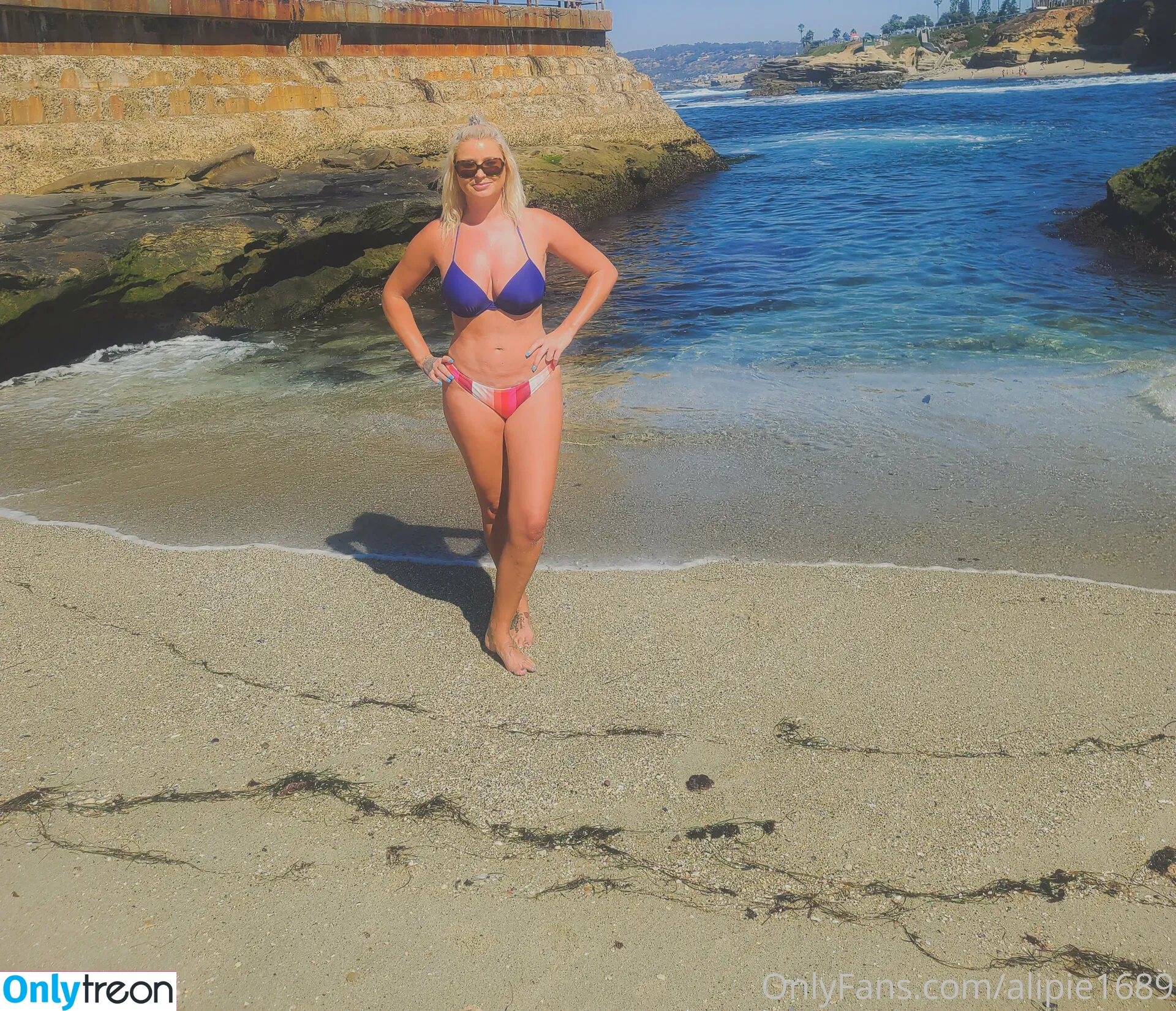alipie1689 nude photo #0003 (alix_earle)