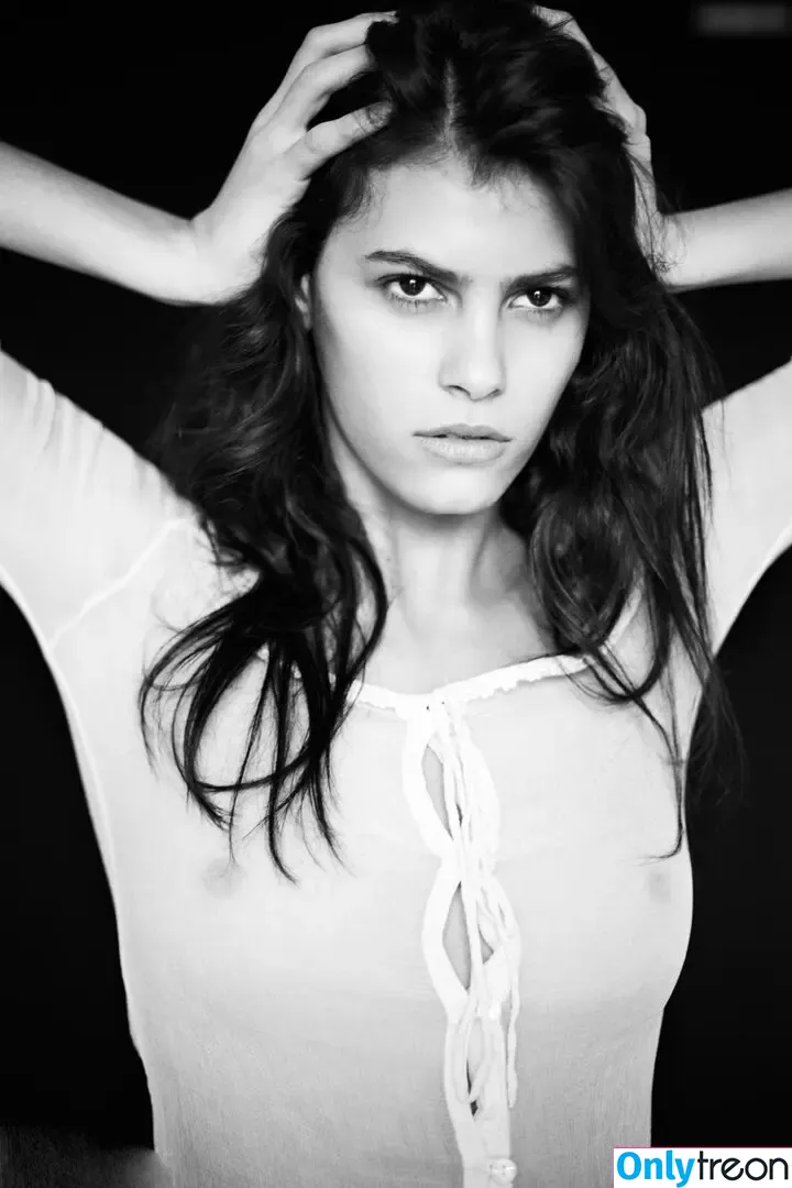 Alisar Ailabouni голая photo #0018 (alisarailabouni)