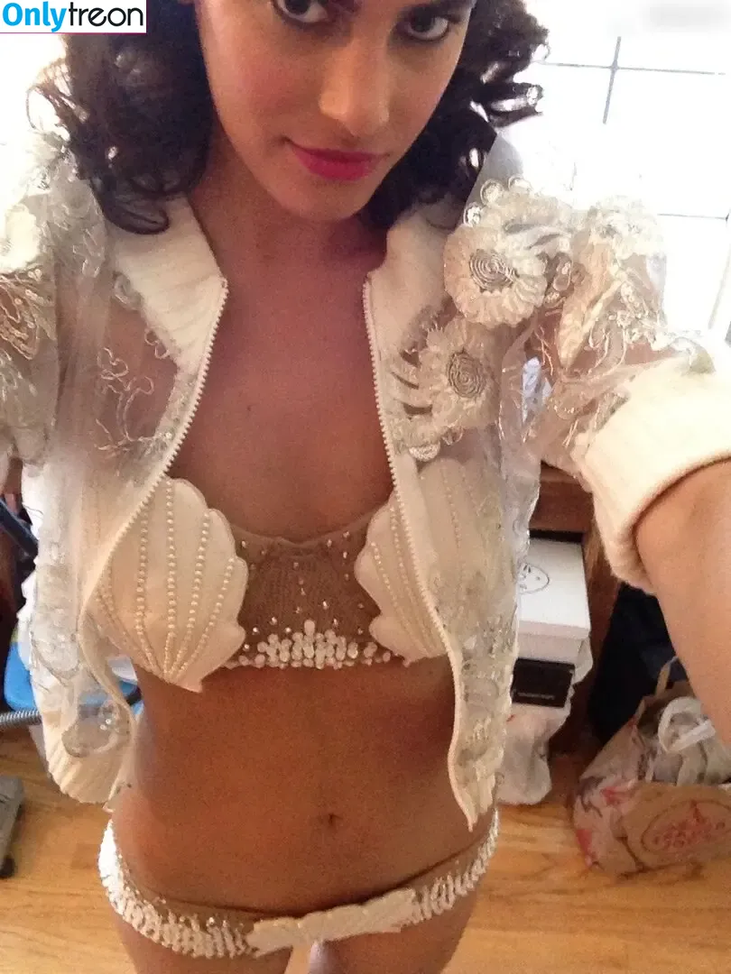 Alisar Ailabouni nude photo #0099 (alisarailabouni)