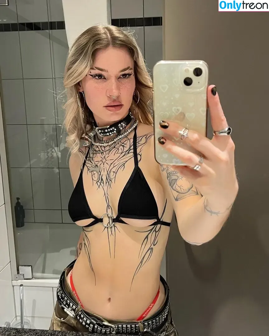 Alisea Löffler голая photo #0076 (unregierbar)