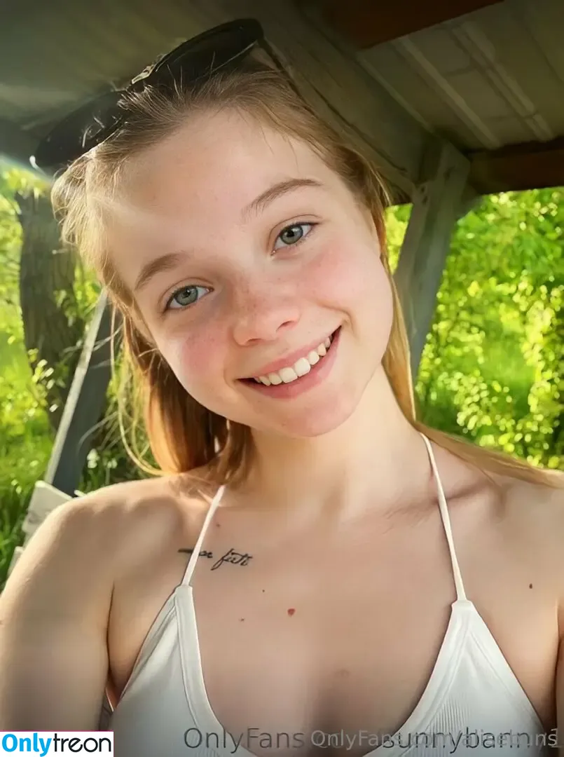 alisebuns голая photo #0060 (alisebuns)