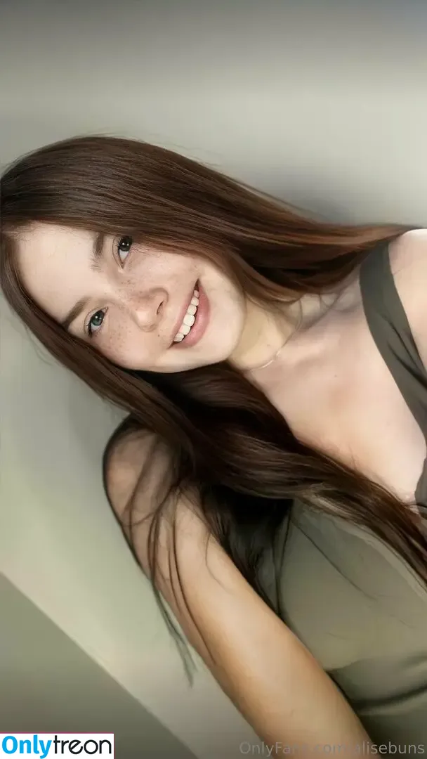 alisebuns голая photo #0064 (alisebuns)