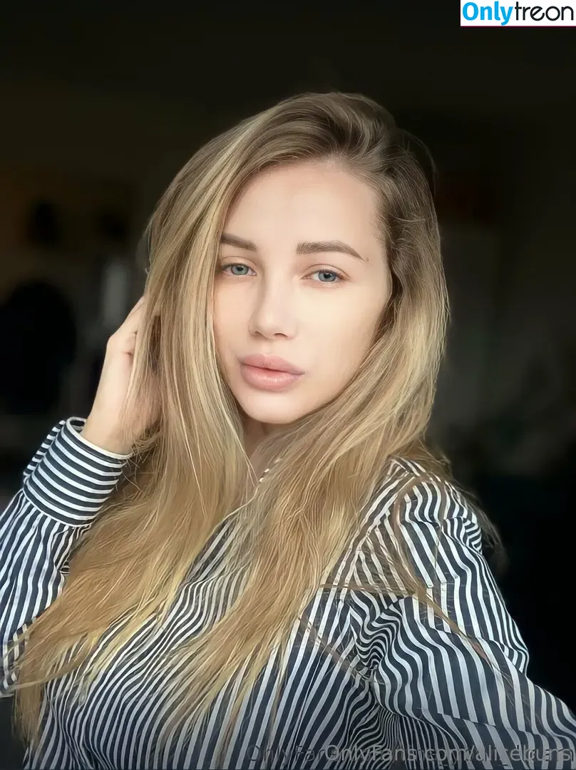 alisebuns голая photo #0068 (alisebuns)