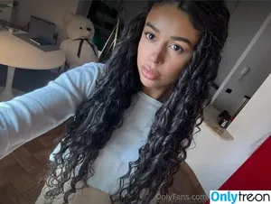 alishabright_vip / aliyahsinterlude фото голая #0227